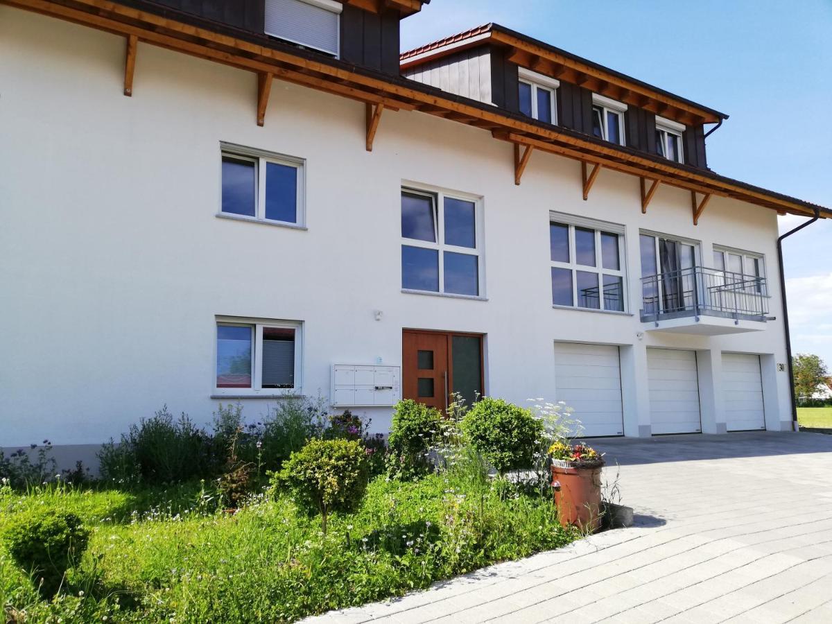 Ferienwohnungen Weishaupt, Pfingstweider Str. 30 Meckenbeuren Exterior foto